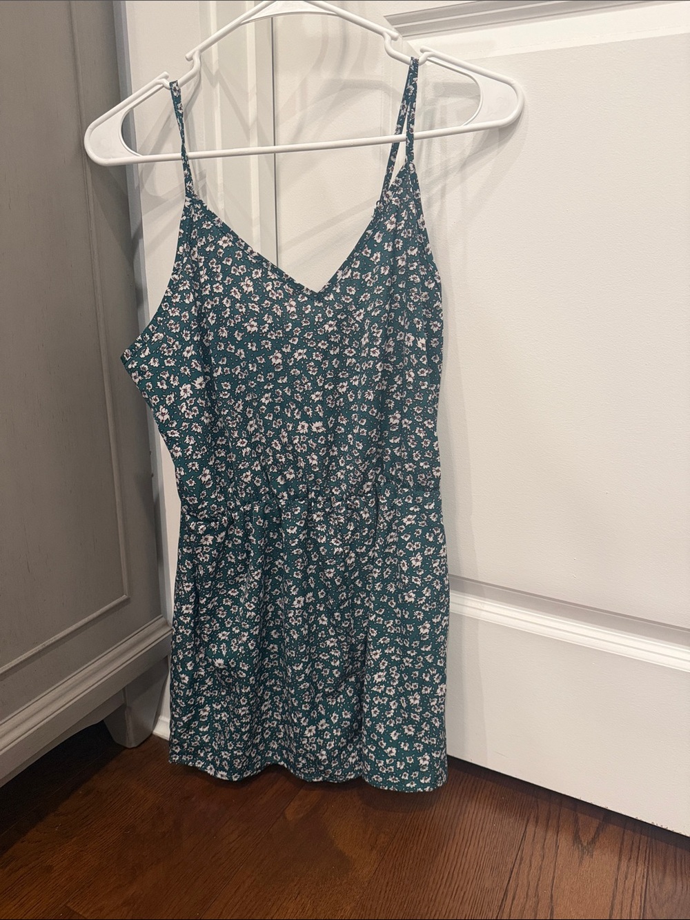 Floral V-Neck ROMPER in Green